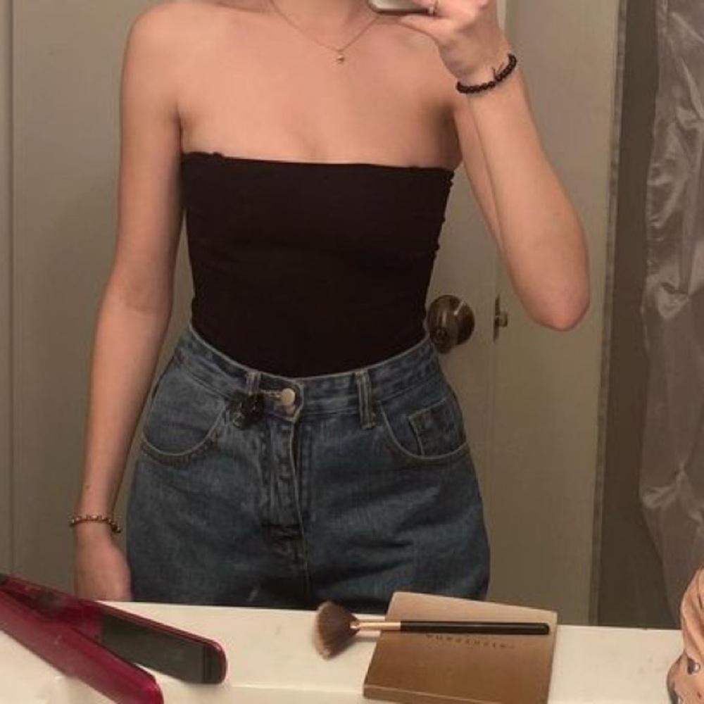 Strapless body suit